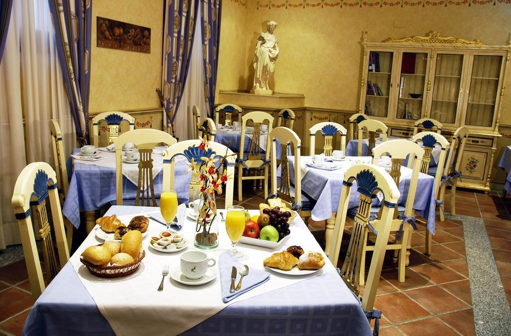 Hotel Casona De La Reyna Tolède Restaurant photo